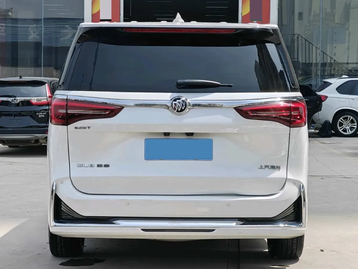 2022 Buick GL8 2.0T 237HP L4 9AT,autocango,china used car exporter,china ev exporter,chinese used car exporter,chinese used ev exporter