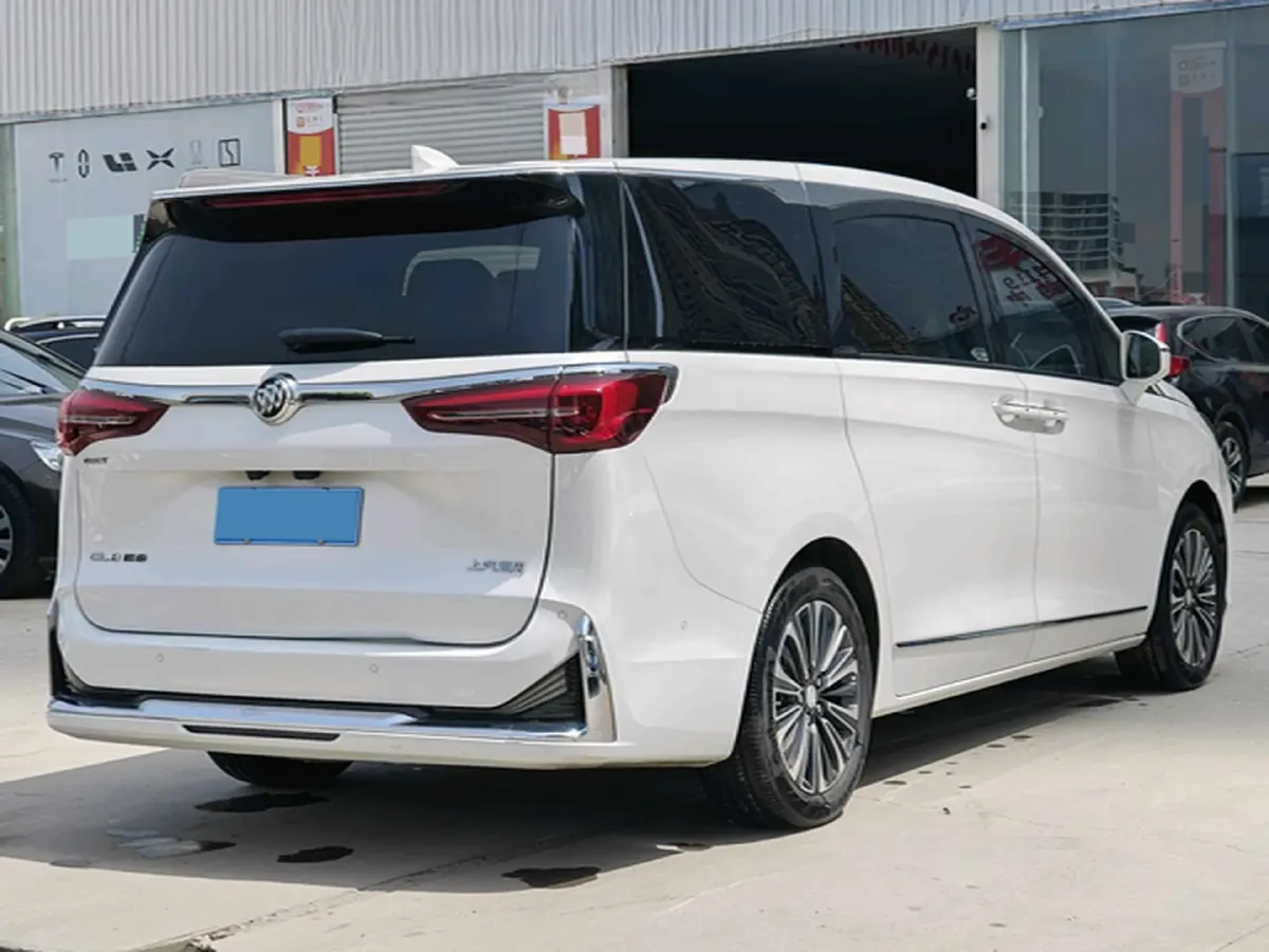 2022 Buick GL8 2.0T 237HP L4 9AT,autocango,china used car exporter,china ev exporter,chinese used car exporter,chinese used ev exporter