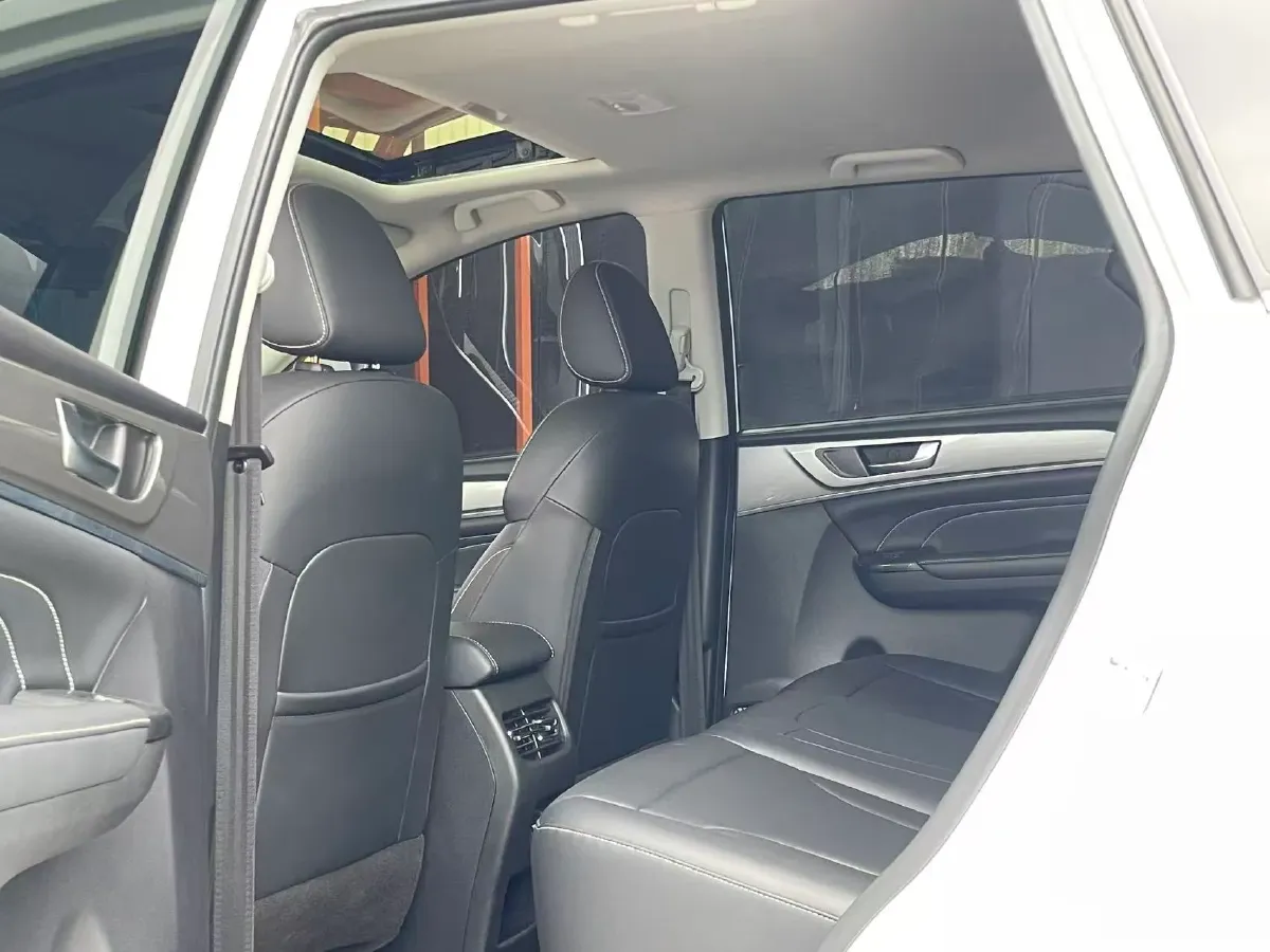 2023 Haval M6 1.5T 150HP L4 7DCT,autocango,china used car exporter,china ev exporter,chinese used car exporter,chinese used ev exporter