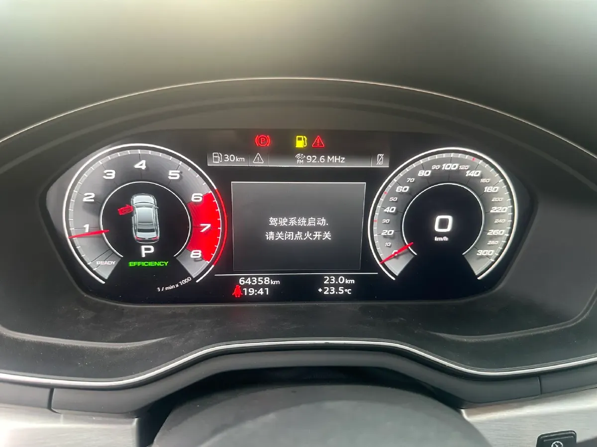 2020 Audi A4L 2.0T 190HP L4 7DCT,autocango,china used car exporter,china ev exporter,chinese used car exporter,chinese used ev exporter