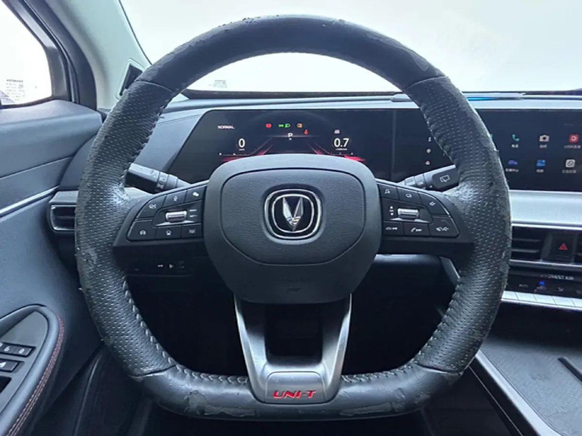 2020 ChangAn UNI-T 1.5T 180HP L4 7DCT,autocango,china used car exporter,china ev exporter,chinese used car exporter,chinese used ev exporter