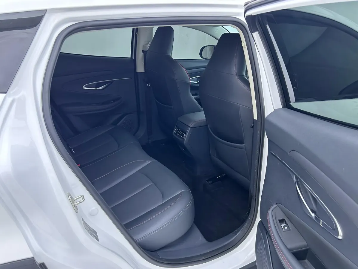 2020 ChangAn UNI-T 1.5T 180HP L4 7DCT,autocango,china used car exporter,china ev exporter,chinese used car exporter,chinese used ev exporter