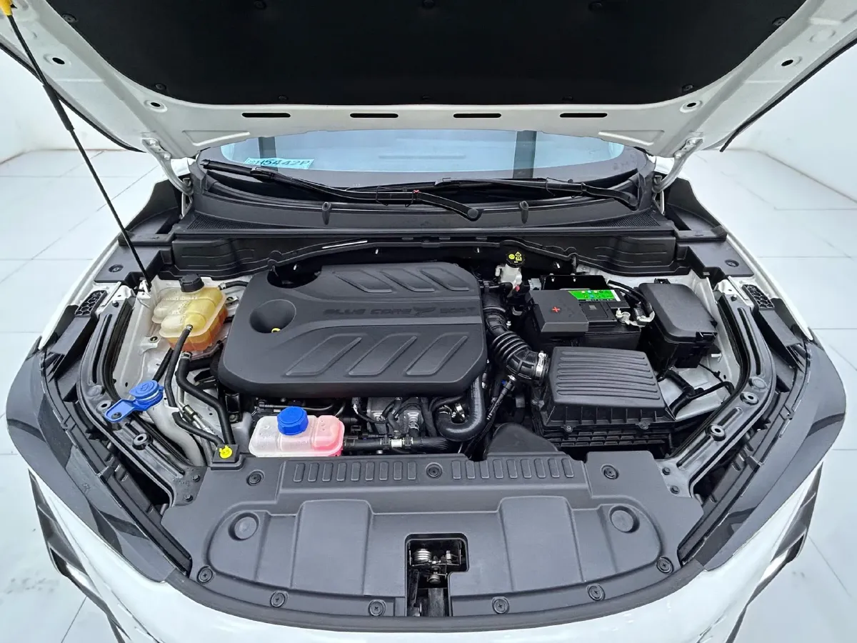 2020 ChangAn UNI-T 1.5T 180HP L4 7DCT,autocango,china used car exporter,china ev exporter,chinese used car exporter,chinese used ev exporter