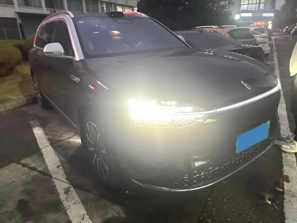 2024 AITO AITO M9 1.5T 152HP L4 REEV 52KWH,autocango,china used car exporter,china ev exporter,chinese used car exporter,chinese used ev exporter