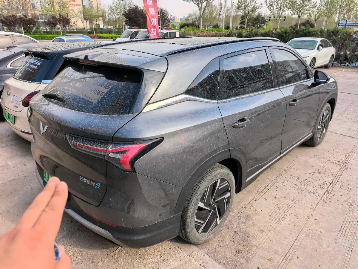 2024 WuLing XingGuangS BEV 60KWH,autocango,china used car exporter,china ev exporter,chinese used car exporter,chinese used ev exporter