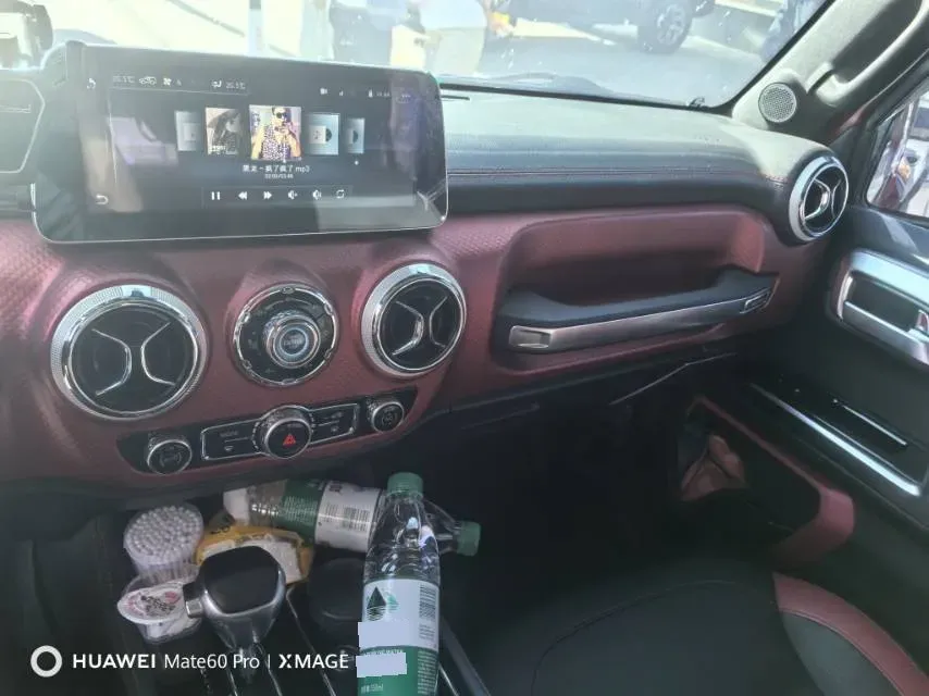 2019 Beijing BJ40 2.3T 231HP L4 6AT,autocango,china used car exporter,china ev exporter,chinese used car exporter,chinese used ev exporter