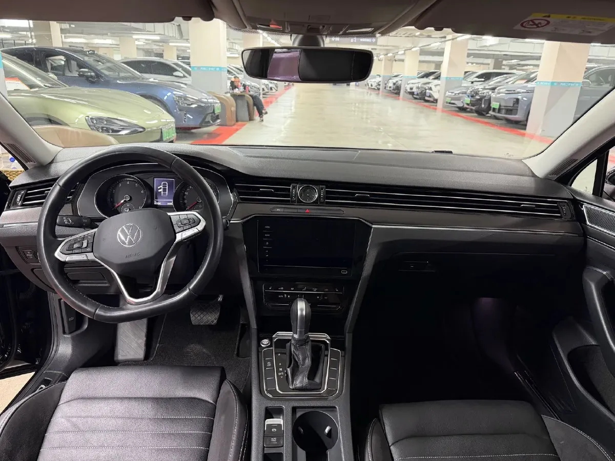 2020 Volkswagen Magotan 2.0T 186HP L4 7DCT,autocango,china used car exporter,china ev exporter,chinese used car exporter,chinese used ev exporter