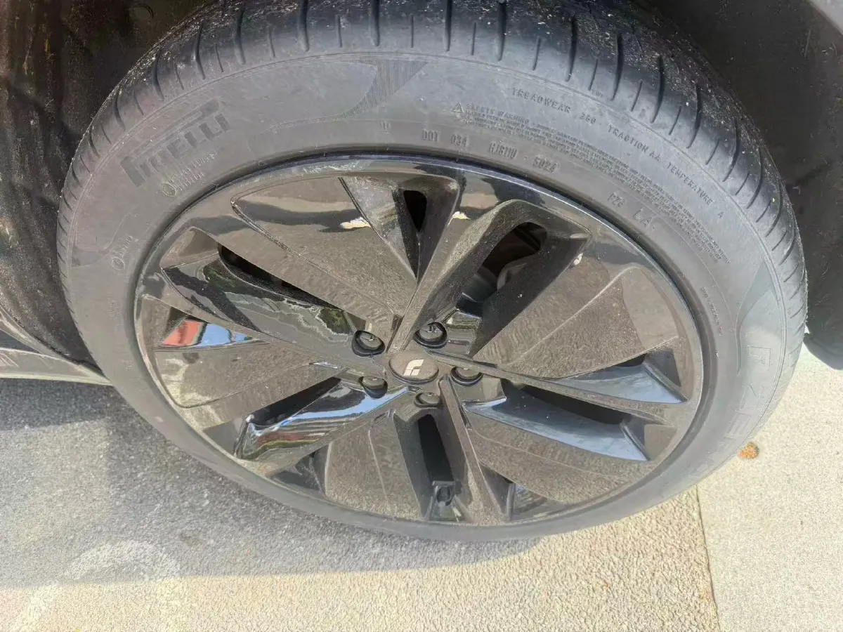 2024 Li L6 Range Extended 154HP L4 REEV 36.8KWH,autocango,china used car exporter,china ev exporter,chinese used car exporter,chinese used ev exporter