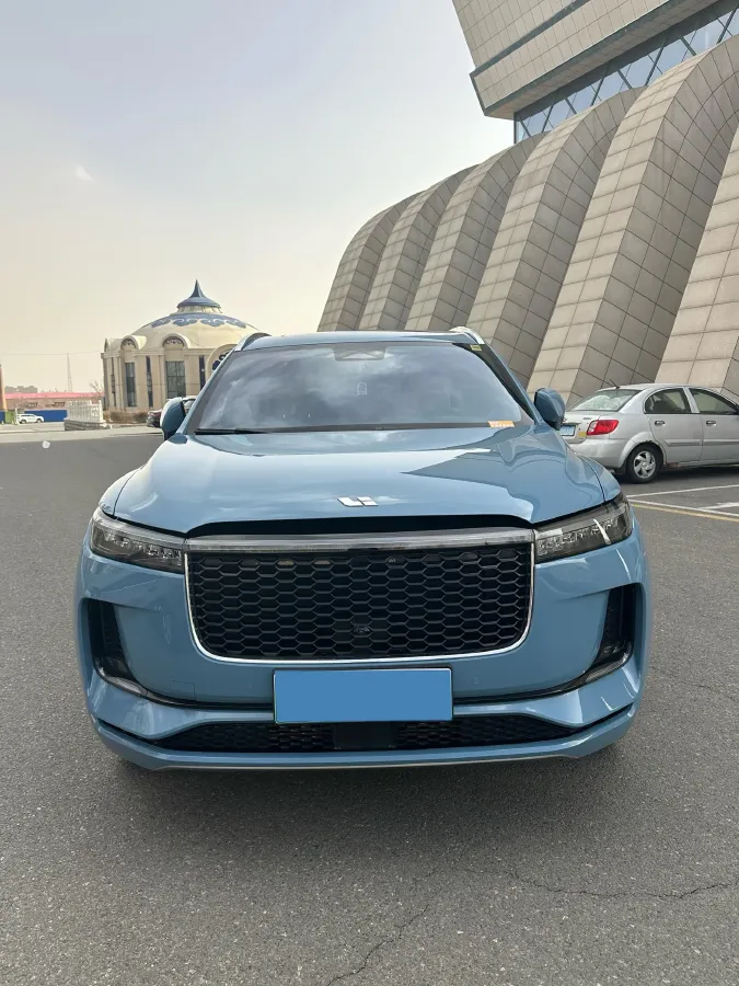 2021 Li ONE Range Extended 131HP REEV 40.5KWH,autocango,china used car exporter,china ev exporter,chinese used car exporter,chinese used ev exporter