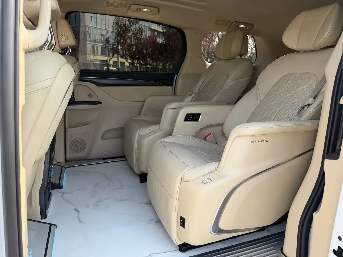 2023 Buick GL8 2.0T 237HP L4 9AT,autocango,china used car exporter,china ev exporter,chinese used car exporter,chinese used ev exporter