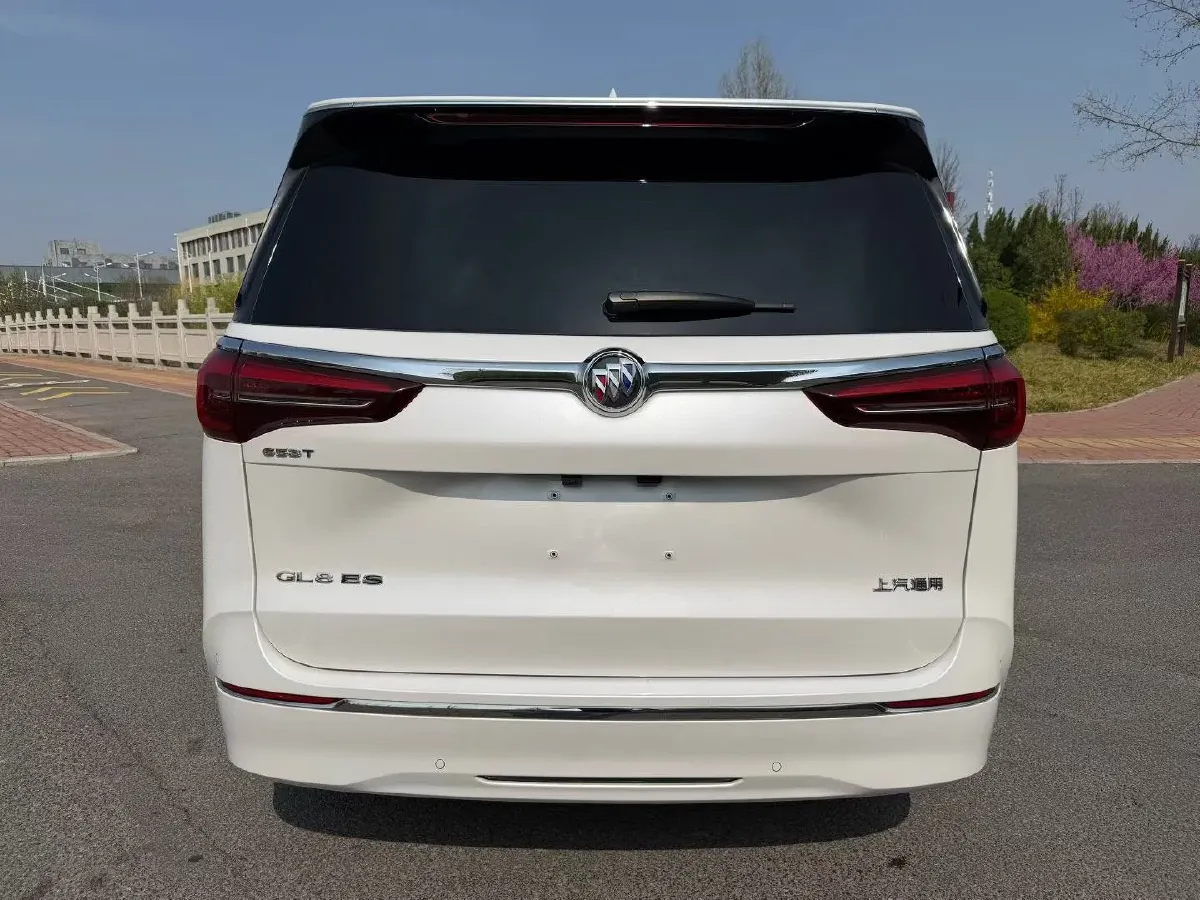 2023 Buick GL8 2.0T 237HP L4 9AT,autocango,china used car exporter,china ev exporter,chinese used car exporter,chinese used ev exporter