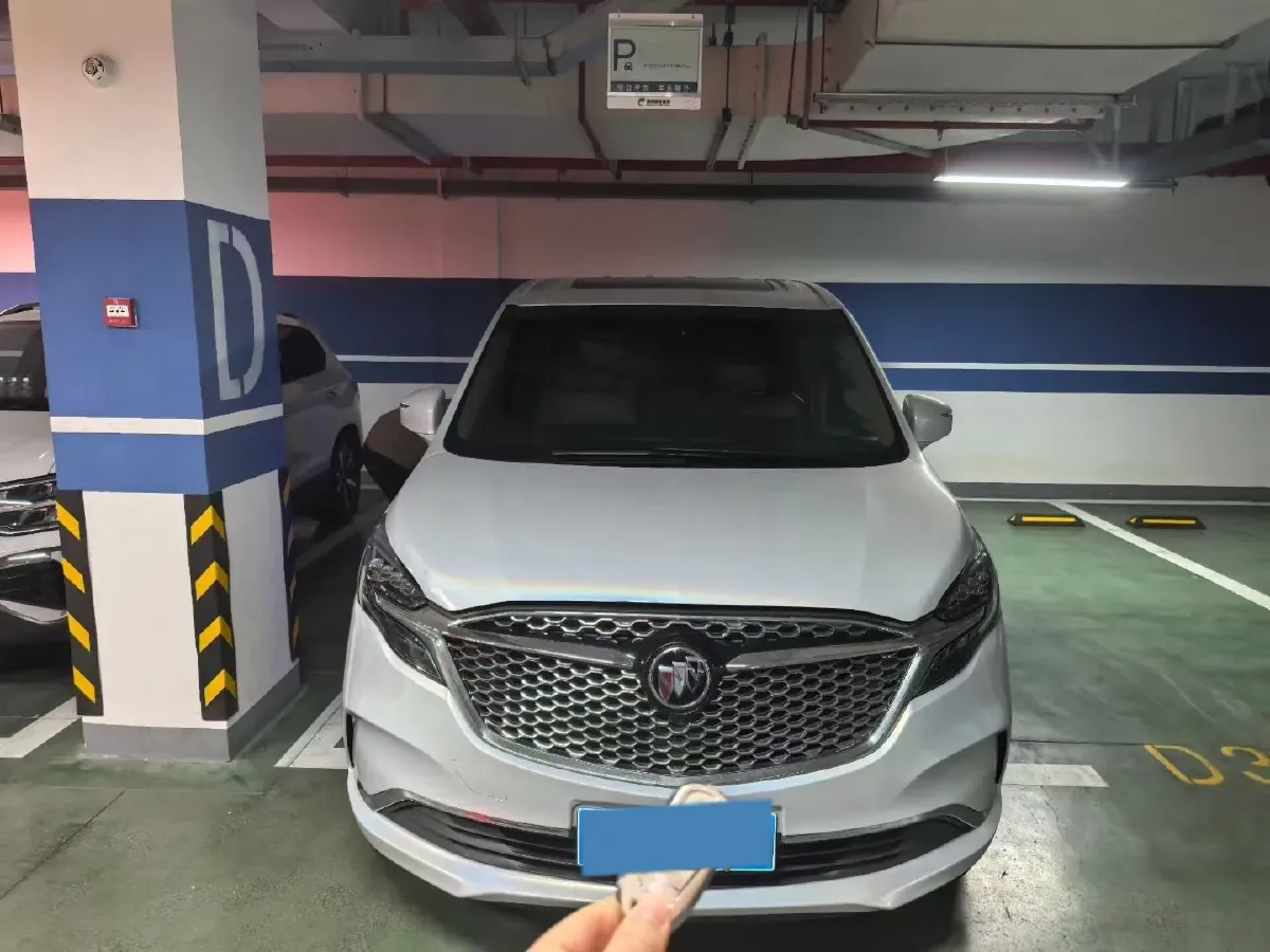 2021 Buick GL8 2.0T 237HP L4 9AT,autocango,china used car exporter,china ev exporter,chinese used car exporter,chinese used ev exporter
