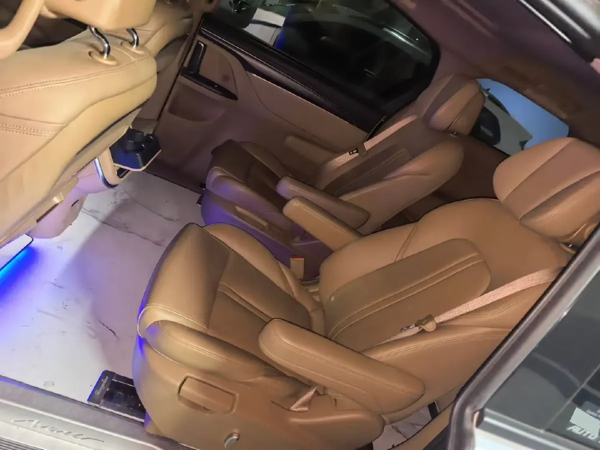 2021 Buick GL8 2.0T 237HP L4 9AT,autocango,china used car exporter,china ev exporter,chinese used car exporter,chinese used ev exporter