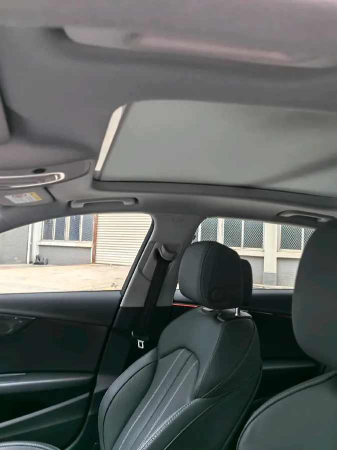 2020 Audi A4L 2.0T 190HP L4 7DCT,autocango,china used car exporter,china ev exporter,chinese used car exporter,chinese used ev exporter