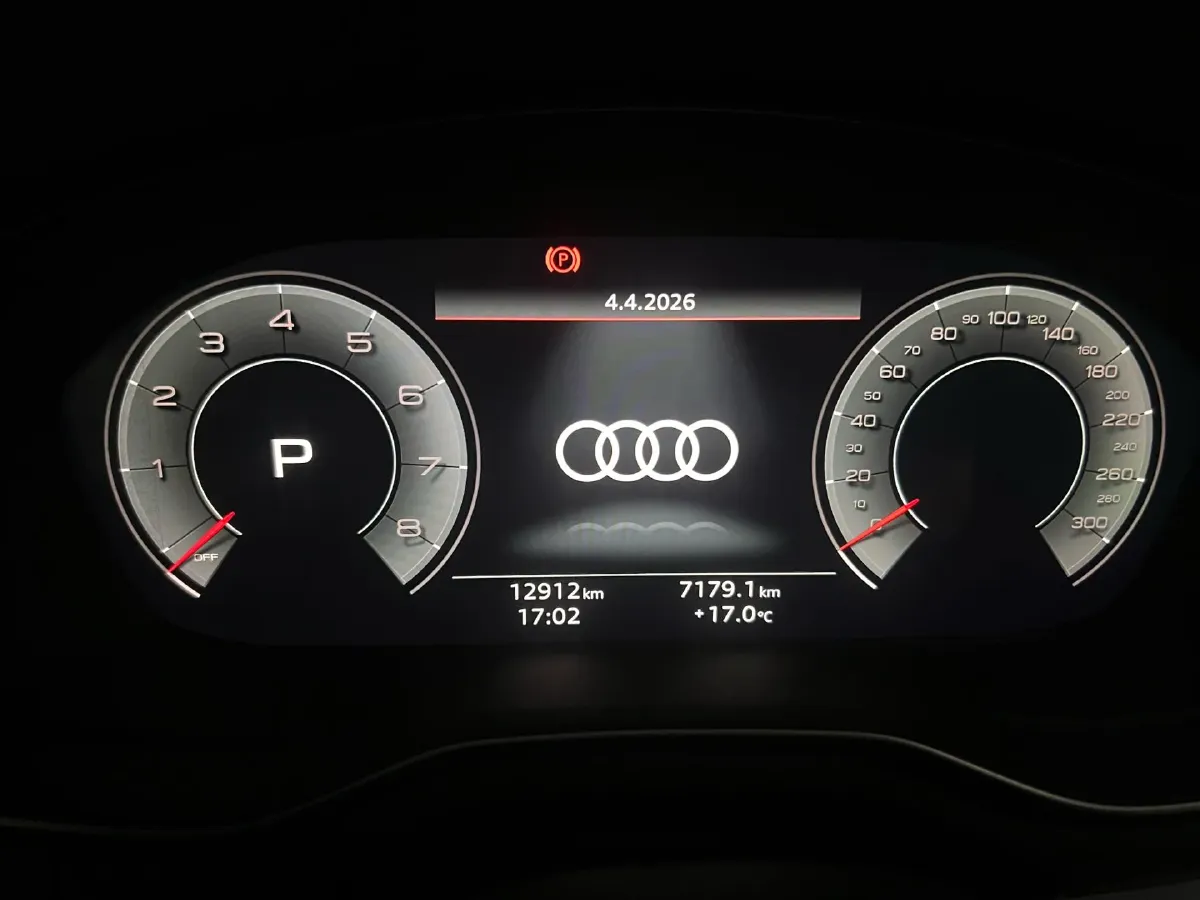 2023 Audi A4L 2.0T 190HP L4 7DCT,autocango,china used car exporter,china ev exporter,chinese used car exporter,chinese used ev exporter