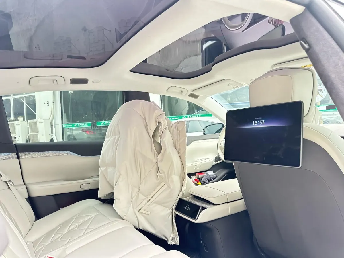 2024 NIO ET7 BEV 75KWH,autocango,china used car exporter,china ev exporter,chinese used car exporter,chinese used ev exporter