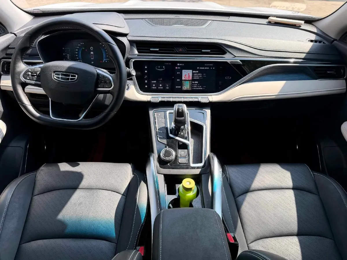 2022 Geely Azkarra 1.8T 184HP L4 7DCT,autocango,china used car exporter,china ev exporter,chinese used car exporter,chinese used ev exporter