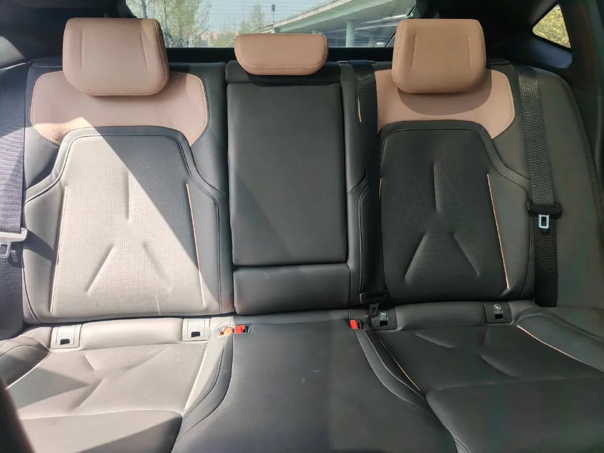 2022 DongFeng Forthing LingZhi EV BEV 68.4KWH,autocango,china used car exporter,china ev exporter,chinese used car exporter,chinese used ev exporter