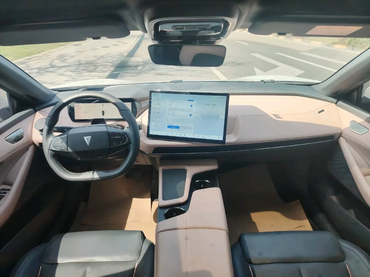 2022 DongFeng Forthing LingZhi EV BEV 68.4KWH,autocango,china used car exporter,china ev exporter,chinese used car exporter,chinese used ev exporter