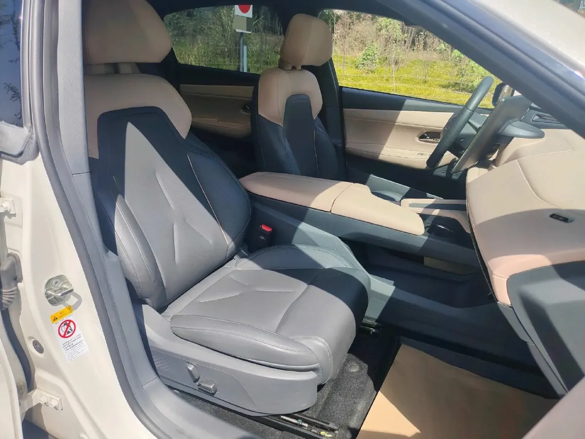 2022 DongFeng Forthing LingZhi EV BEV 68.4KWH,autocango,china used car exporter,china ev exporter,chinese used car exporter,chinese used ev exporter