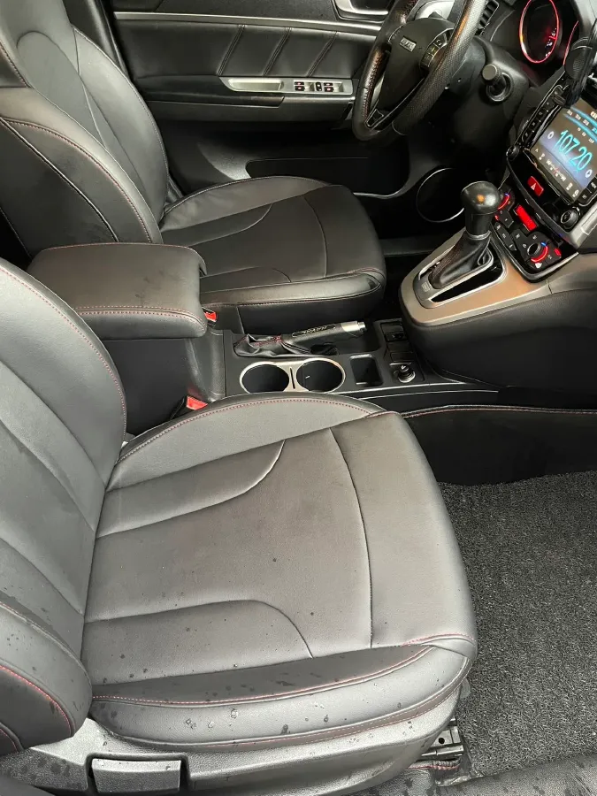 2017 Haval M6 1.5T 150HP L4 6AT,autocango,china used car exporter,china ev exporter,chinese used car exporter,chinese used ev exporter