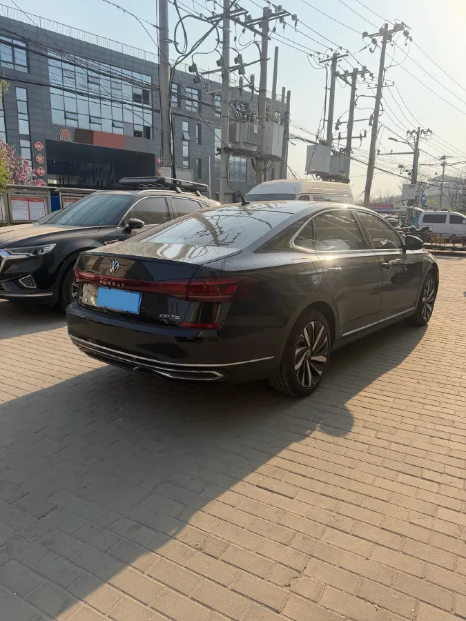 2023 Volkswagen Passat 2.0T 186HP L4 7DCT,autocango,china used car exporter,china ev exporter,chinese used car exporter,chinese used ev exporter