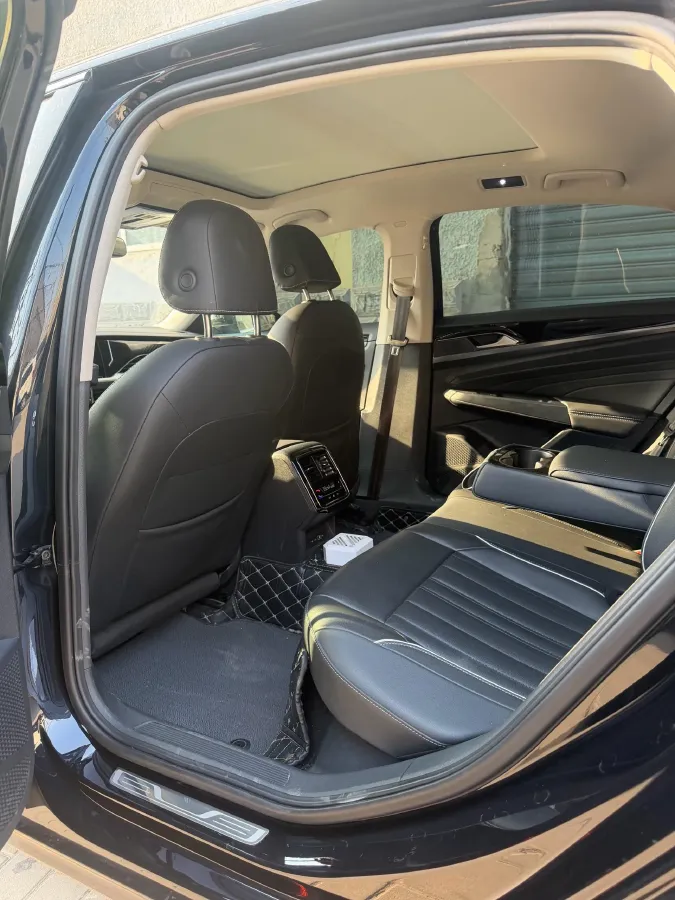 2023 Volkswagen Passat 2.0T 186HP L4 7DCT,autocango,china used car exporter,china ev exporter,chinese used car exporter,chinese used ev exporter