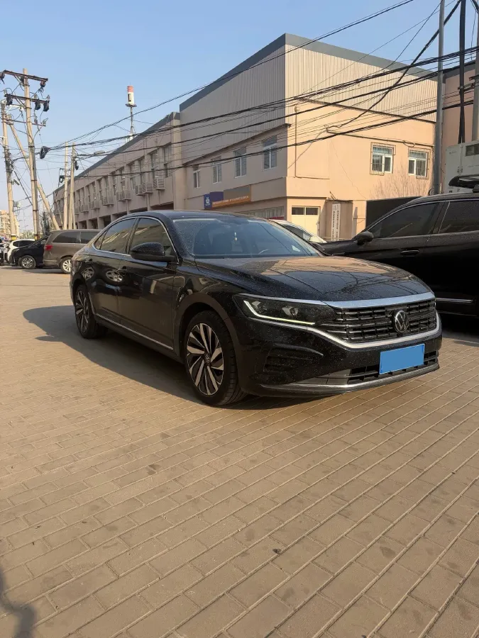 2023 Volkswagen Passat 2.0T 186HP L4 7DCT,autocango,china used car exporter,china ev exporter,chinese used car exporter,chinese used ev exporter