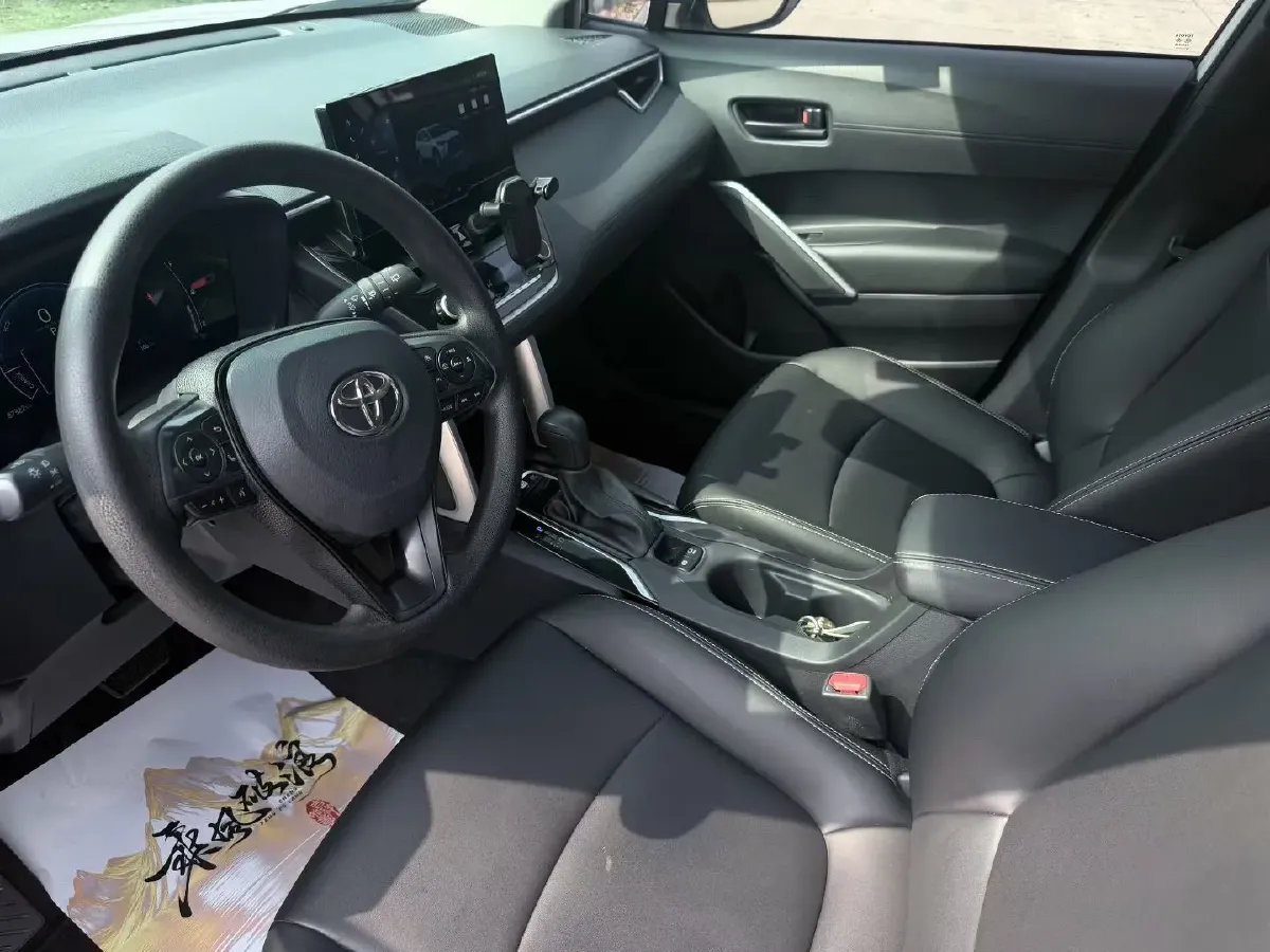 2024 Toyota Corolla Cross 2.0L 152HP L4 E-CVT Hybrid,autocango,china used car exporter,china ev exporter,chinese used car exporter,chinese used ev exporter