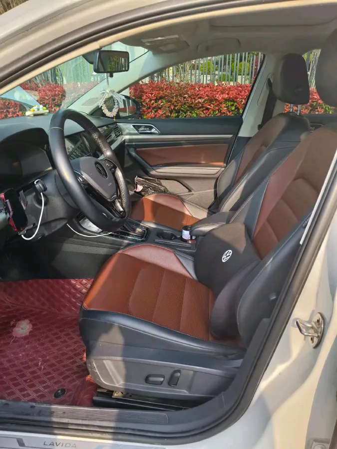 2022 Volkswagen T-Roc 1.4T 150HP L4 7DCT,autocango,china used car exporter,china ev exporter,chinese used car exporter,chinese used ev exporter