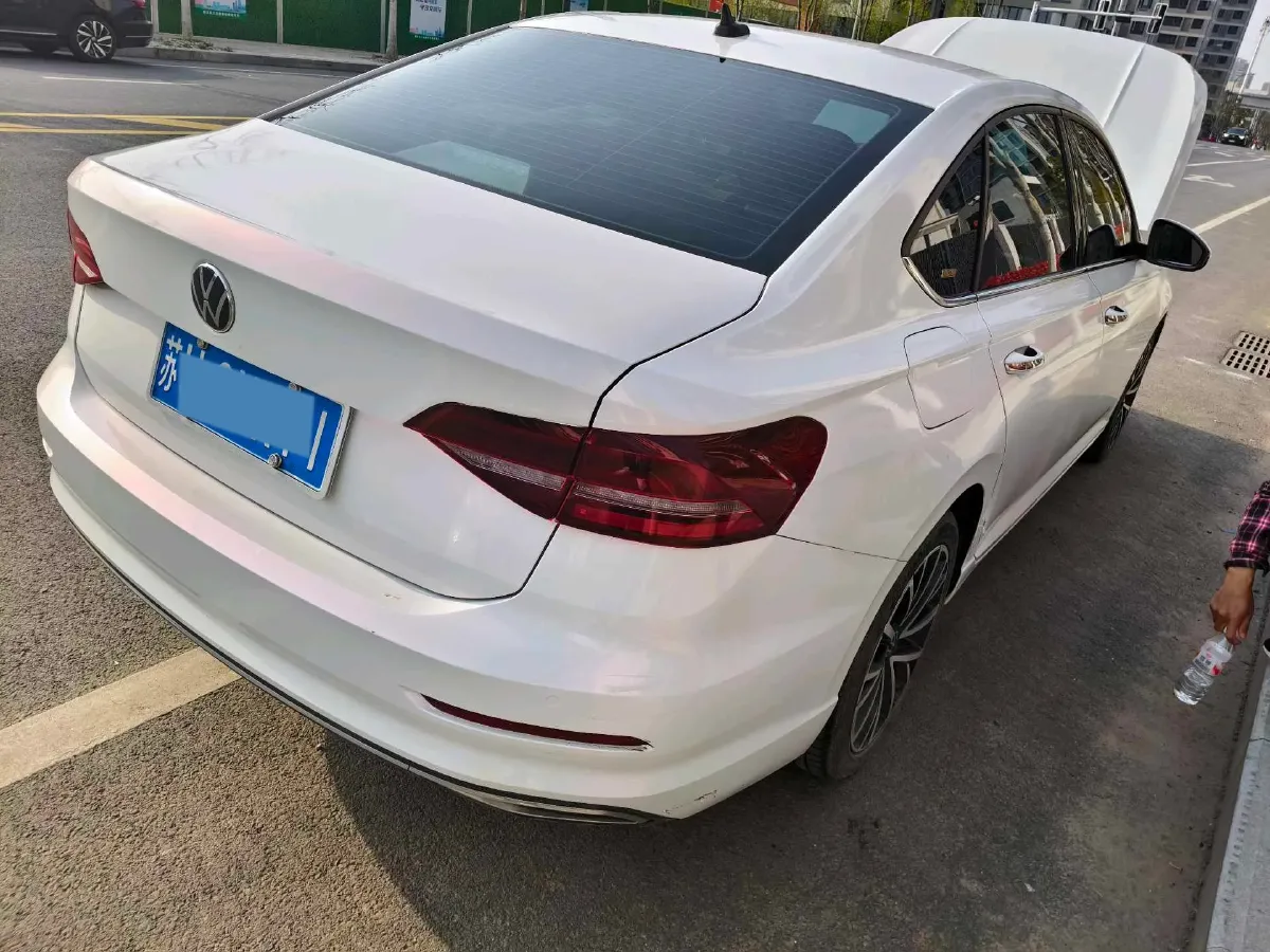 2022 Volkswagen T-Roc 1.4T 150HP L4 7DCT,autocango,china used car exporter,china ev exporter,chinese used car exporter,chinese used ev exporter