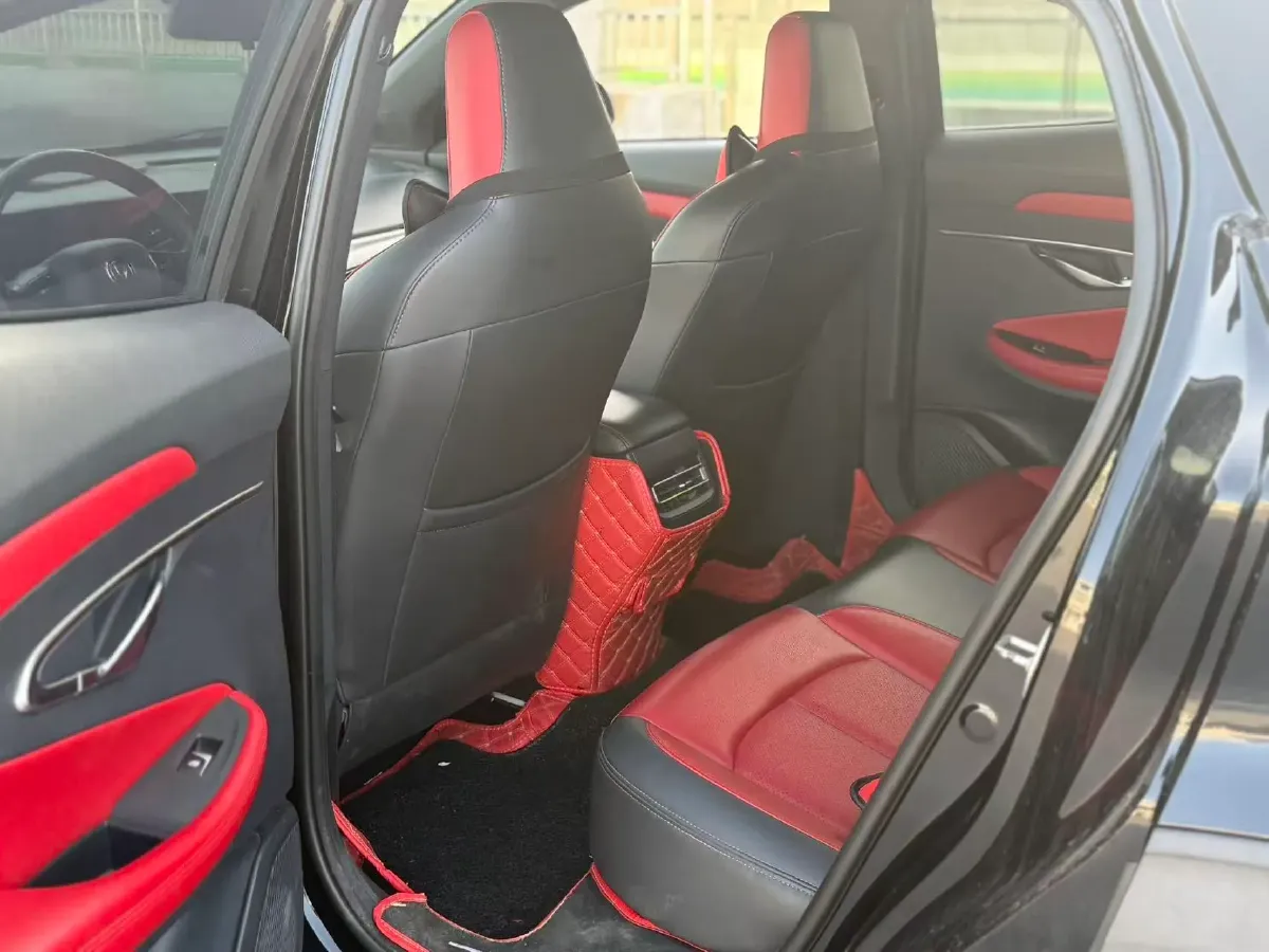 2020 ChangAn UNI-T 1.5T 180HP L4 7DCT,autocango,china used car exporter,china ev exporter,chinese used car exporter,chinese used ev exporter