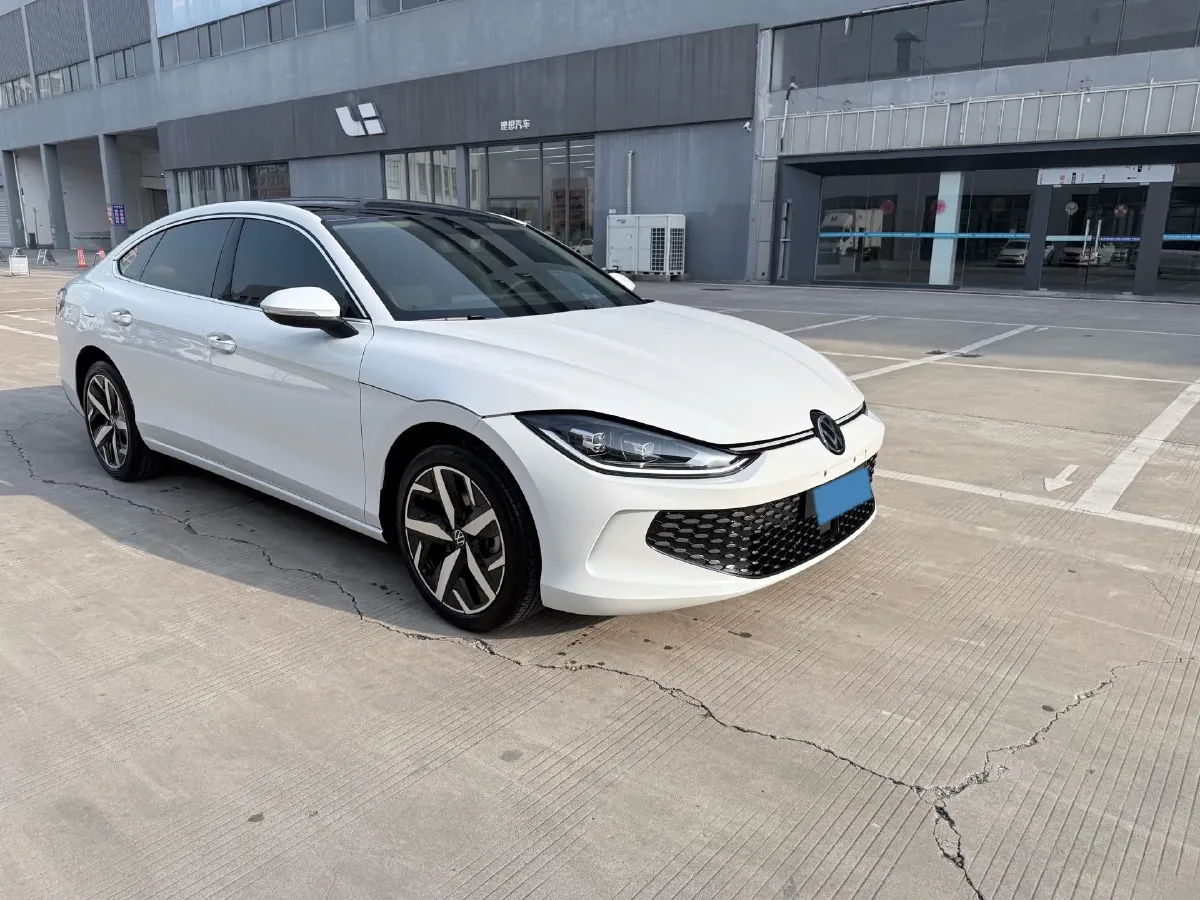 2025 Volkswagen Lamando 1.4T 150HP L4 7DCT,autocango,china used car exporter,china ev exporter,chinese used car exporter,chinese used ev exporter