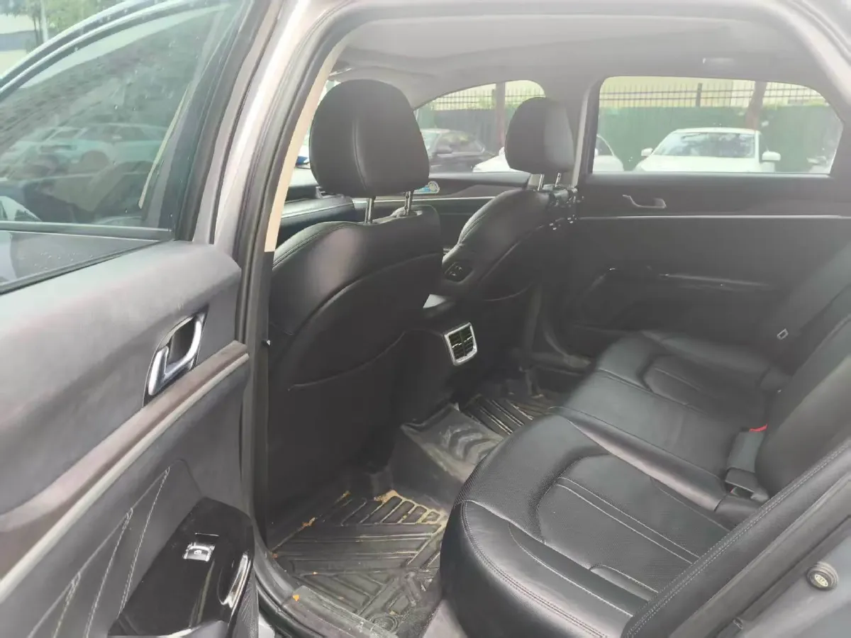 2020 Kia K5 2.0T 240HP L4 8AT,autocango,china used car exporter,china ev exporter,chinese used car exporter,chinese used ev exporter