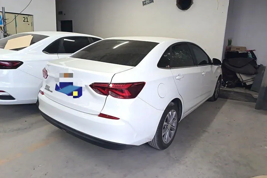 2022 Chevrolet Monza 1.5L 113HP L4 6AT,autocango,china used car exporter,china ev exporter,chinese used car exporter,chinese used ev exporter