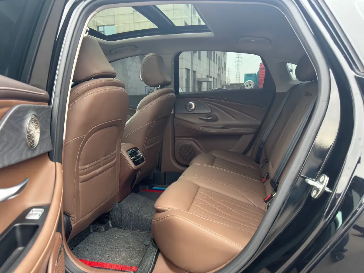 2024 Chery Arrizo 8 2.0T 254HP L4 7DCT,autocango,china used car exporter,china ev exporter,chinese used car exporter,chinese used ev exporter