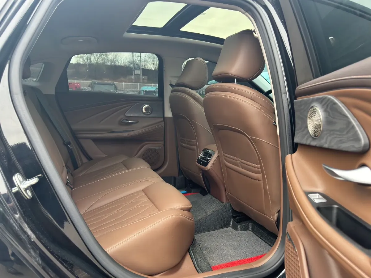 2024 Chery Arrizo 8 2.0T 254HP L4 7DCT,autocango,china used car exporter,china ev exporter,chinese used car exporter,chinese used ev exporter