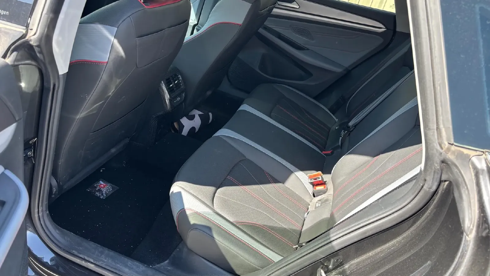 2023 Volkswagen Lamando 1.4T 150HP L4 7DCT,autocango,china used car exporter,china ev exporter,chinese used car exporter,chinese used ev exporter