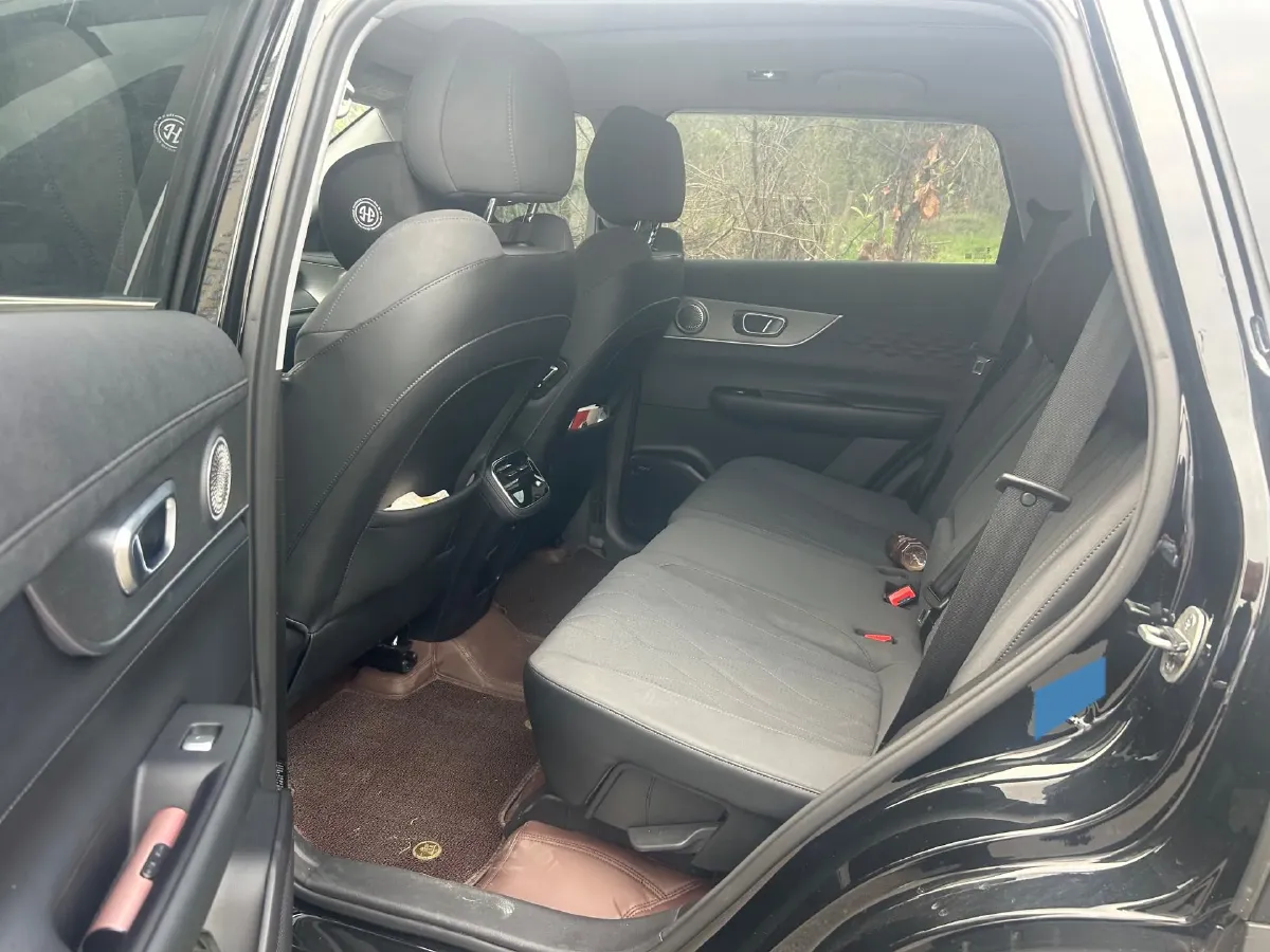 2025 Chery Tiggo 8 Plus 1.6T 197HP L4 7DCT,autocango,china used car exporter,china ev exporter,chinese used car exporter,chinese used ev exporter