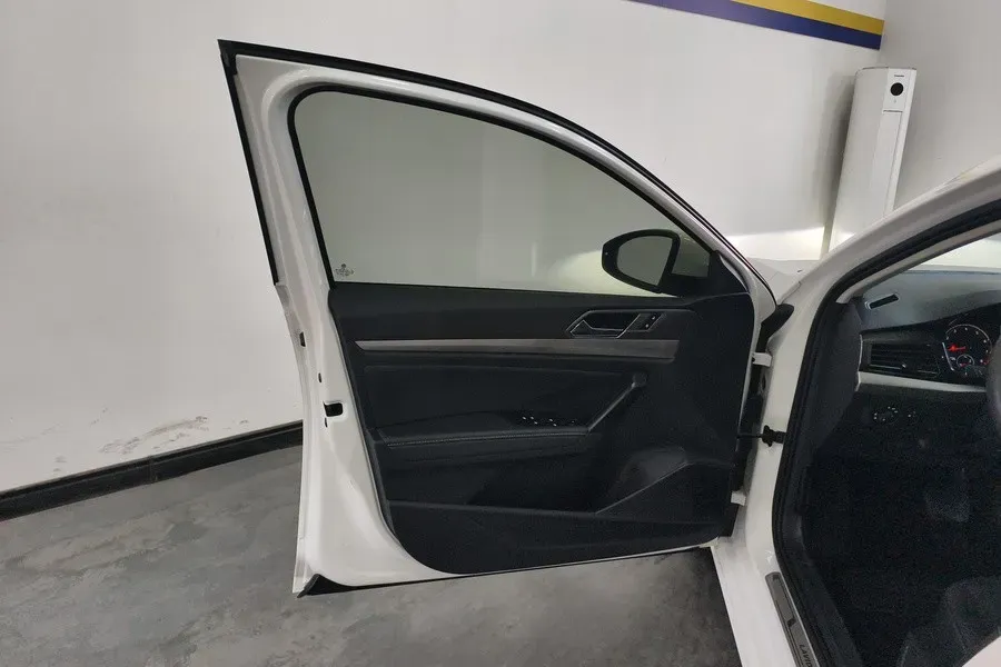 2021 Volkswagen Lavida 1.4T 150HP L4 7DCT,autocango,china used car exporter,china ev exporter,chinese used car exporter,chinese used ev exporter