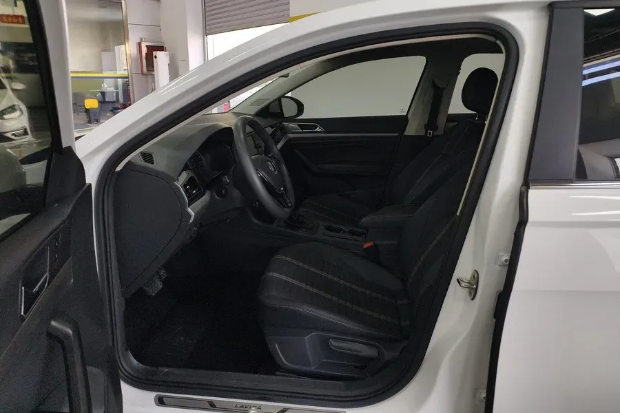 2021 Volkswagen Lavida 1.4T 150HP L4 7DCT,autocango,china used car exporter,china ev exporter,chinese used car exporter,chinese used ev exporter