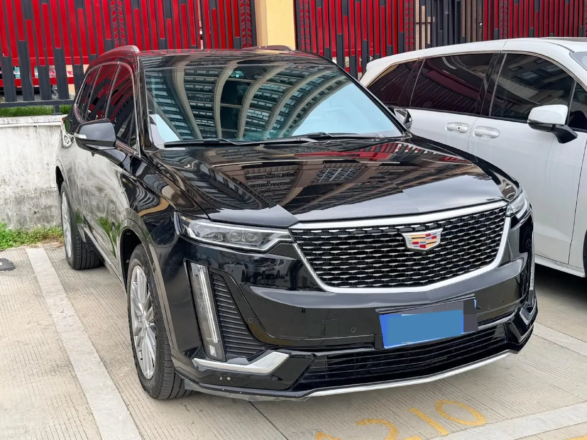2022 Cadillac XT6 2.0T 237HP L4 9AT,autocango,china used car exporter,china ev exporter,chinese used car exporter,chinese used ev exporter