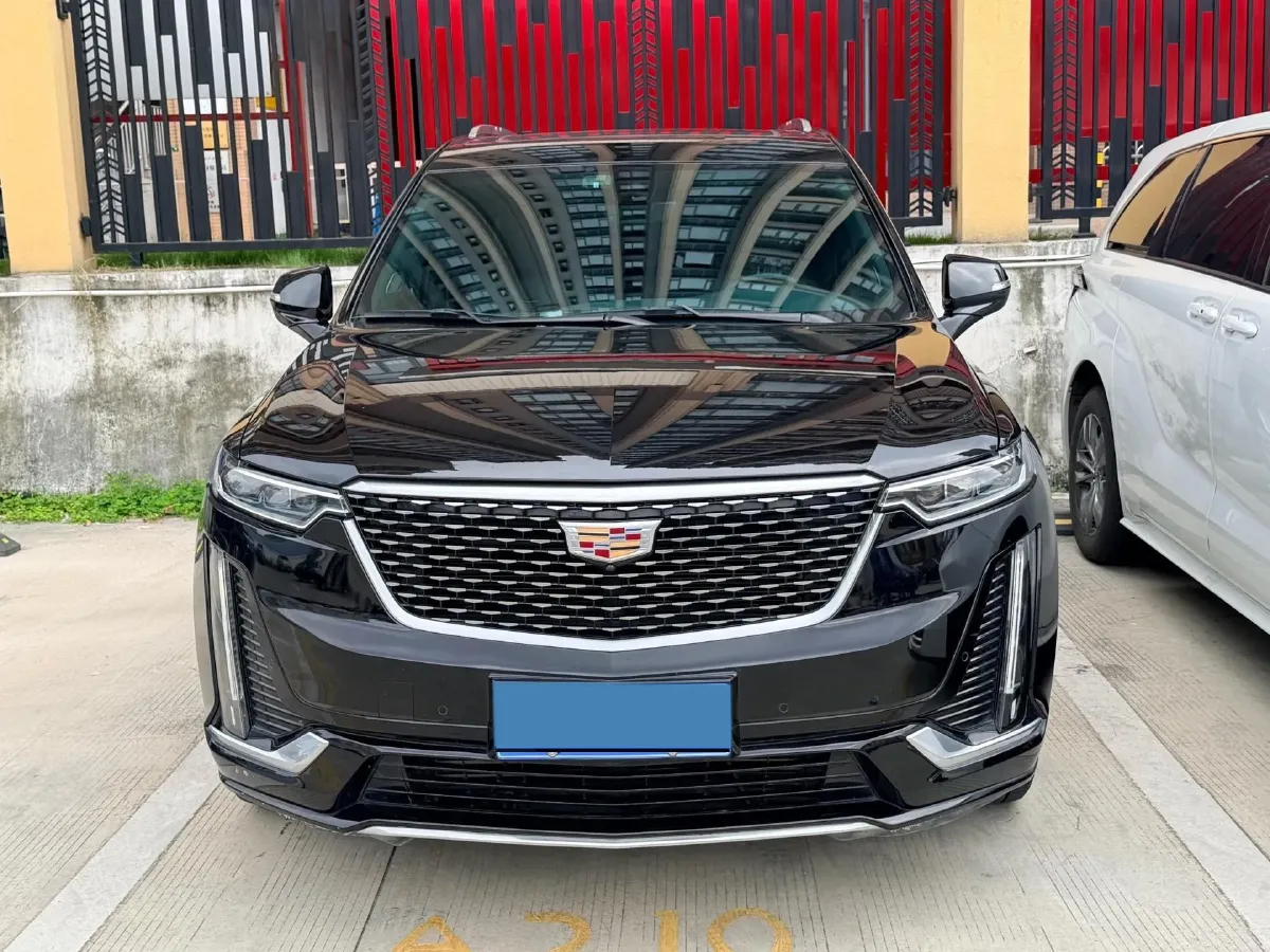 2022 Cadillac XT6 2.0T 237HP L4 9AT,autocango,china used car exporter,china ev exporter,chinese used car exporter,chinese used ev exporter