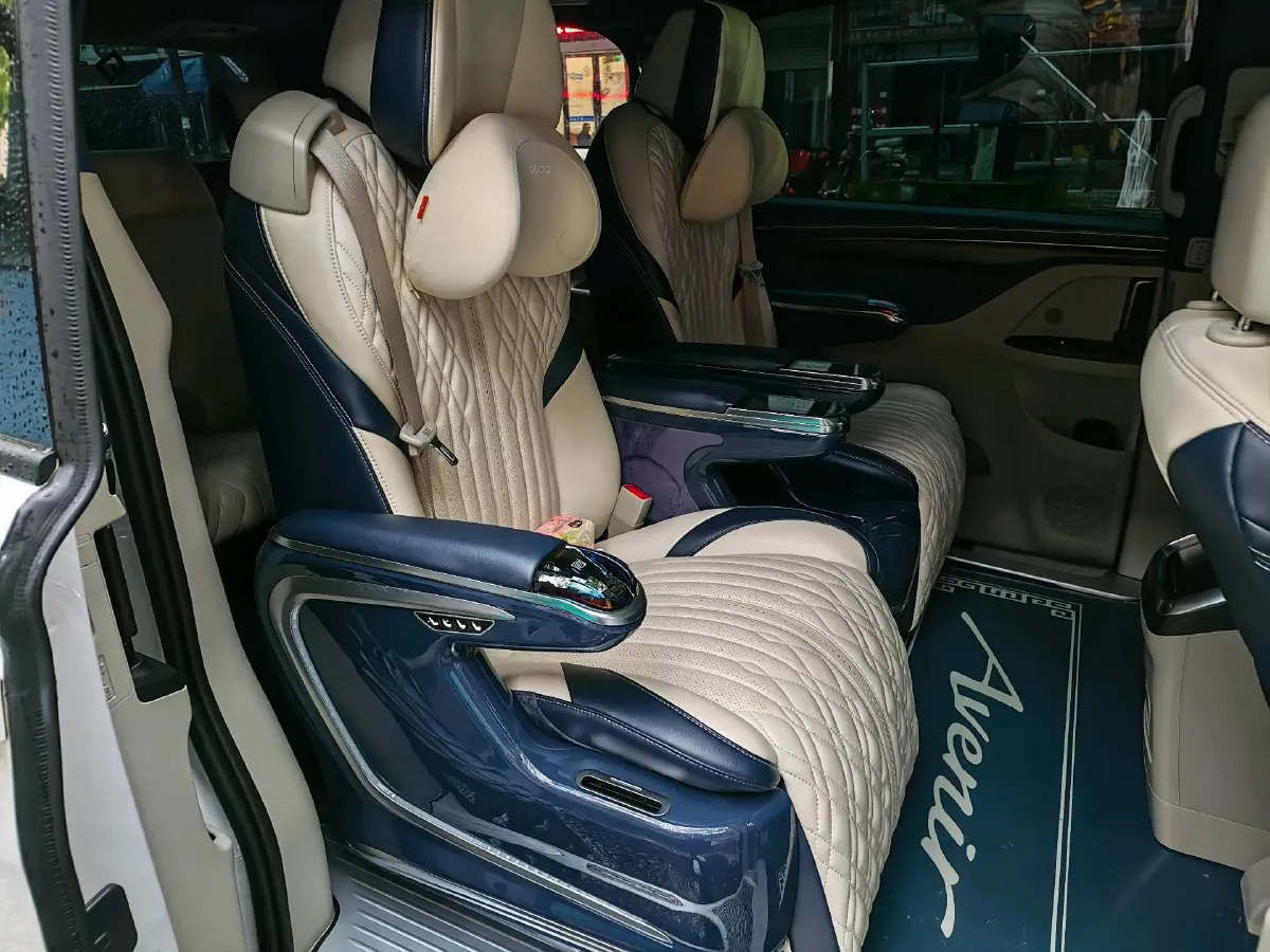 2021 Buick GL8 2.0T 237HP L4 9AT,autocango,china used car exporter,china ev exporter,chinese used car exporter,chinese used ev exporter