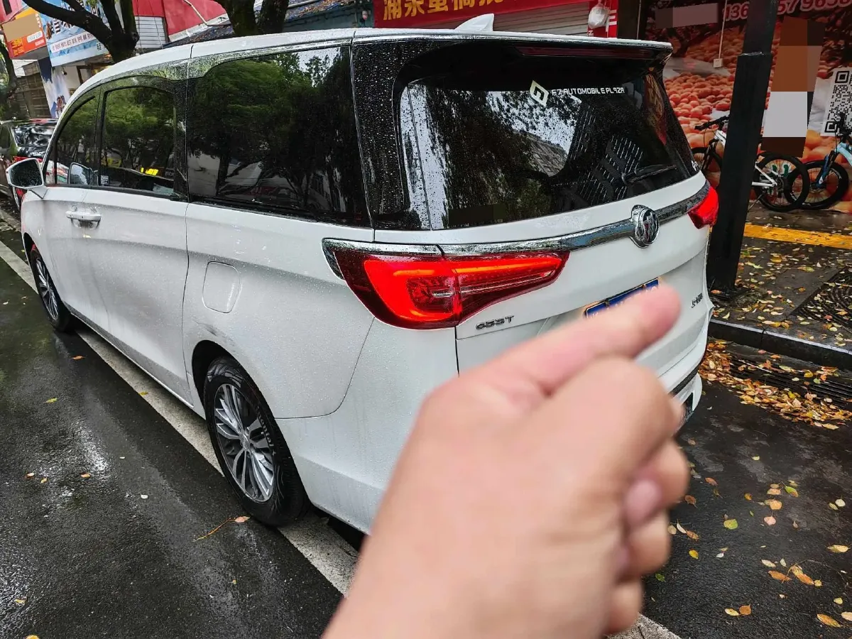 2021 Buick GL8 2.0T 237HP L4 9AT,autocango,china used car exporter,china ev exporter,chinese used car exporter,chinese used ev exporter