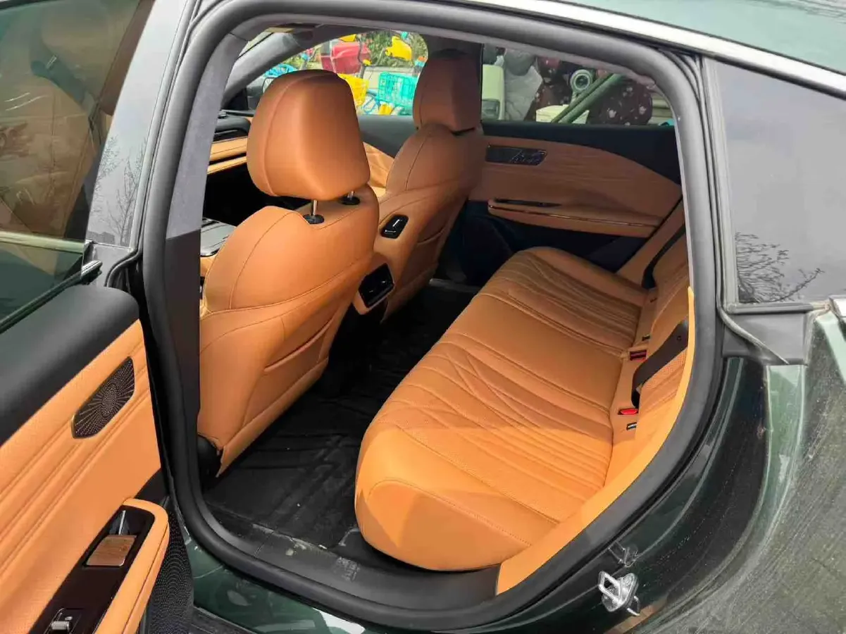 2025 Geely Galaxy Starshine 8 1.5T 163HP L4 3DHT PHEV 27.69KWH,autocango,china used car exporter,china ev exporter,chinese used car exporter,chinese used ev exporter