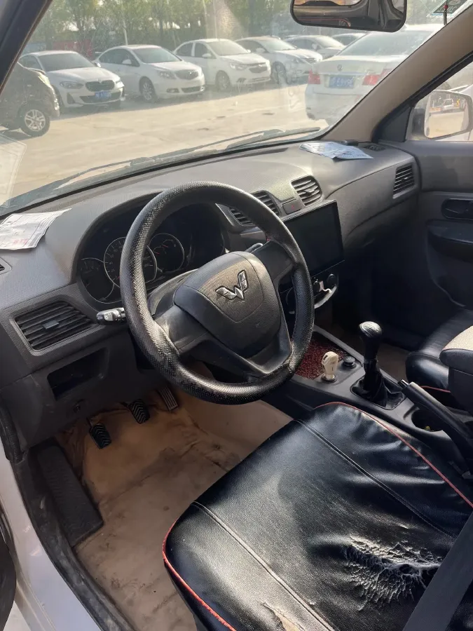 2015 WuLing HongGuang 1.5L 112HP L4 5MT,autocango,china used car exporter,china ev exporter,chinese used car exporter,chinese used ev exporter