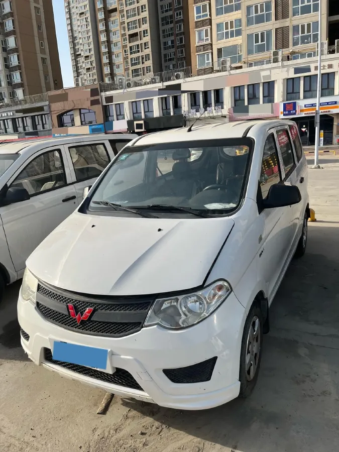 2015 WuLing HongGuang 1.5L 112HP L4 5MT,autocango,china used car exporter,china ev exporter,chinese used car exporter,chinese used ev exporter