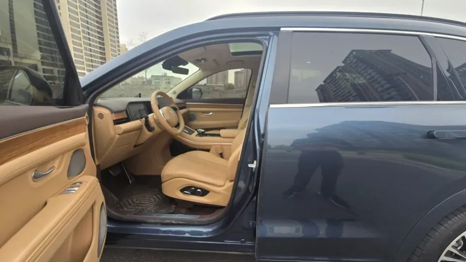 2024 AITO AITO M7 1.5T 152HP L4 REEV 42KWH,autocango,china used car exporter,china ev exporter,chinese used car exporter,chinese used ev exporter