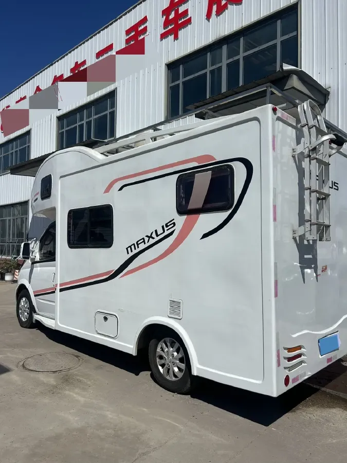 2018 MAXUS XinTu V80 2.5T 136HP L4 6MT,autocango,china used car exporter,china ev exporter,chinese used car exporter,chinese used ev exporter